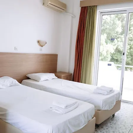 Chaplins Aparthotel